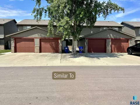 310 Arianna Pl, Tea, SD 57064 photo 1