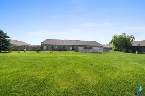812 El Dorado Ct, Sioux Falls, SD 57108 photo 31