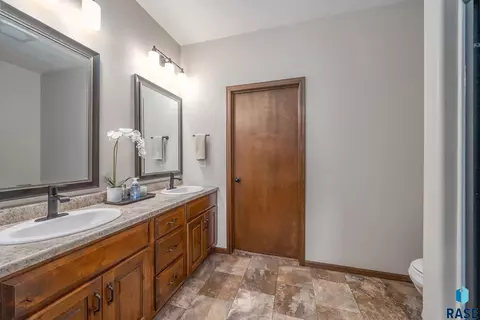 812 El Dorado Ct, Sioux Falls, SD 57108 photo 16