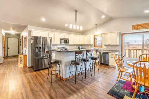 507 Nebraska St, Centerville, SD 57014 photo 9