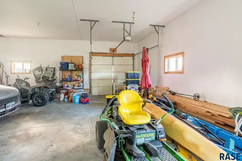 507 Nebraska St, Centerville, SD 57014 photo 32