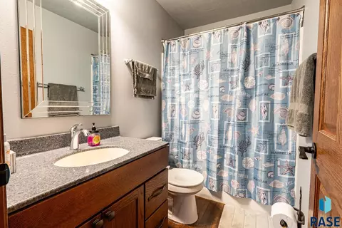 507 Nebraska St, Centerville, SD 57014 photo 20