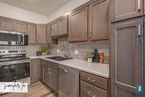 2525 E Cama Pl, Sioux Falls, SD 57108 photo 3
