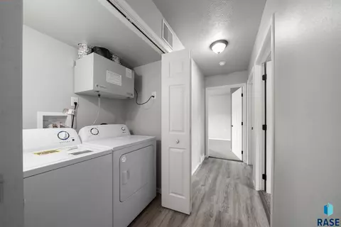 3305 E 13th St, Sioux Falls, SD 57103 photo 17