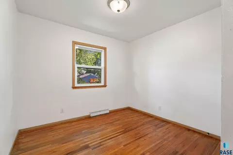 1505 E 34th St, Sioux Falls, SD 57105 photo 12
