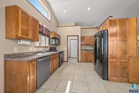 7408 W 58th St, Sioux Falls, SD 57106 photo 5