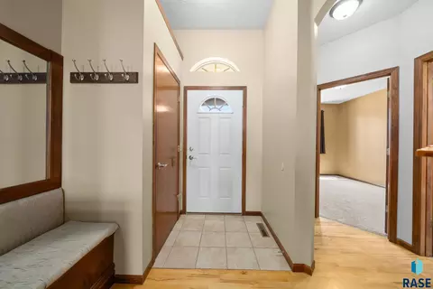 7408 W 58th St, Sioux Falls, SD 57106 photo 3