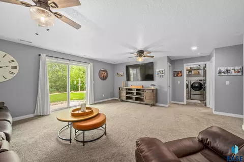 6805 E Dugout Ln, Sioux Falls, SD 57110 photo 34