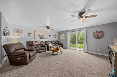 6805 E Dugout Ln, Sioux Falls, SD 57110 photo 33