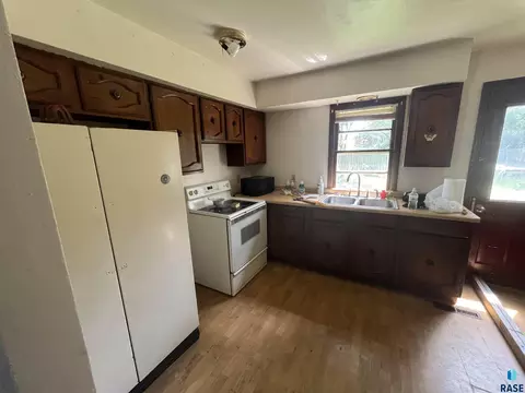 1941 E 34th St N, Sioux Falls, SD 57104 photo 3