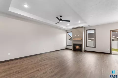 212 E Ivy Rd, Tea, SD 57064 photo 8