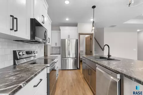 212 E Ivy Rd, Tea, SD 57064 photo 10