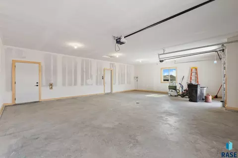 212 E Ivy Rd, Tea, SD 57064 photo 41
