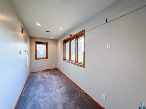 611 E 61st St, Sioux Falls, SD 57108 photo 45