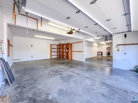 611 E 61st St, Sioux Falls, SD 57108 photo 65