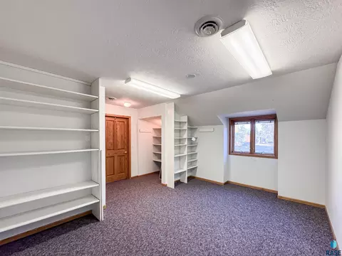 611 E 61st St, Sioux Falls, SD 57108 photo 49