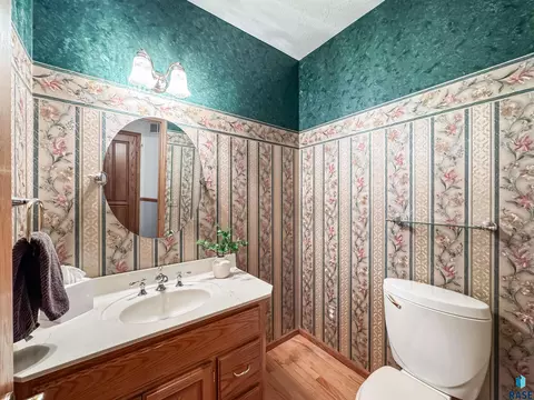 611 E 61st St, Sioux Falls, SD 57108 photo 21