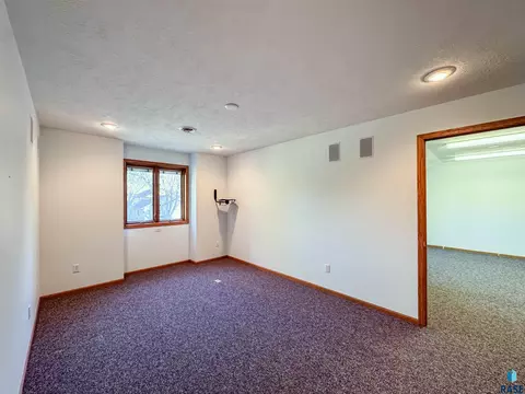 611 E 61st St, Sioux Falls, SD 57108 photo 47