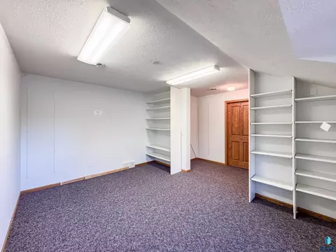 611 E 61st St, Sioux Falls, SD 57108 photo 50