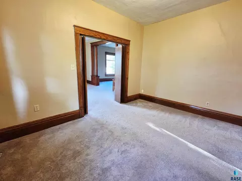 217 N Perry Ave, Colman, SD 57017 photo 8
