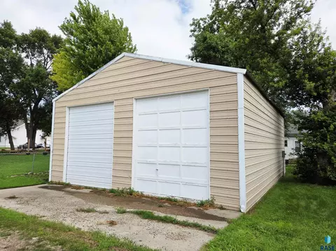 217 N Perry Ave, Colman, SD 57017 photo 30