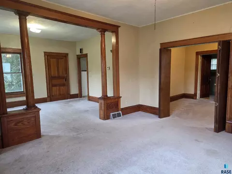 217 N Perry Ave, Colman, SD 57017 photo 5