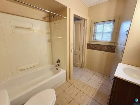 217 N Perry Ave, Colman, SD 57017 photo 15