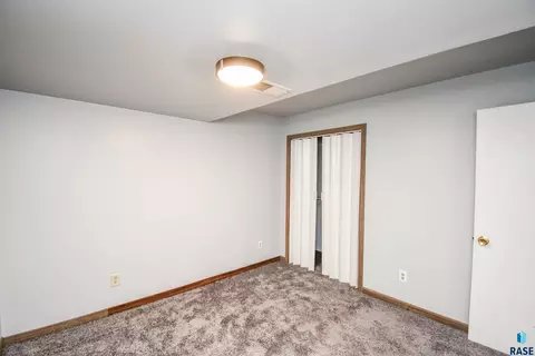 2004 E Madison St, Sioux Falls, SD 57103 photo 30