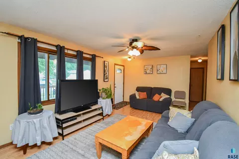 2004 E Madison St, Sioux Falls, SD 57103 photo 14