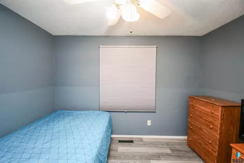 2004 E Madison St, Sioux Falls, SD 57103 photo 21