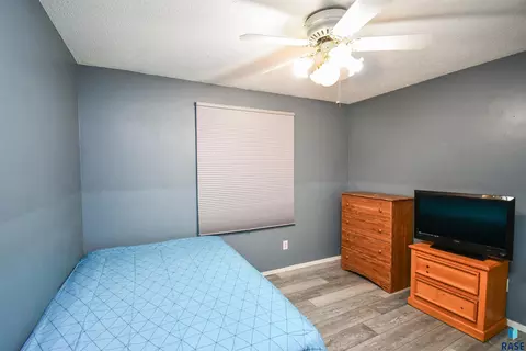 2004 E Madison St, Sioux Falls, SD 57103 photo 20