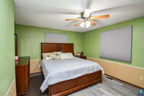 2004 E Madison St, Sioux Falls, SD 57103 photo 15