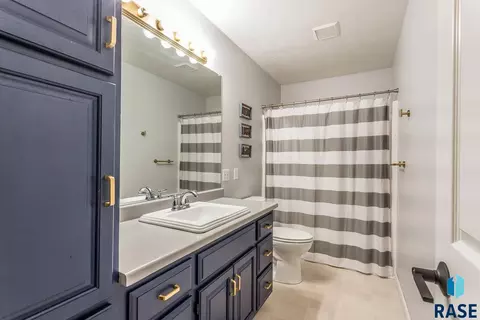 3231 S Grace Ave, Sioux Falls, SD 57103 photo 16