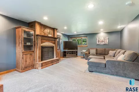 3231 S Grace Ave, Sioux Falls, SD 57103 photo 22