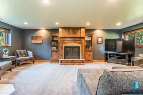 3231 S Grace Ave, Sioux Falls, SD 57103 photo 23