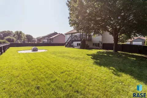 3231 S Grace Ave, Sioux Falls, SD 57103 photo 8