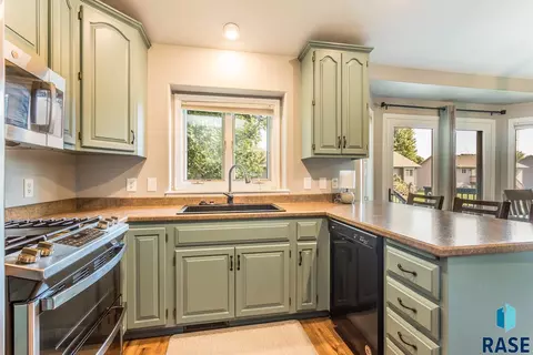 3231 S Grace Ave, Sioux Falls, SD 57103 photo 13