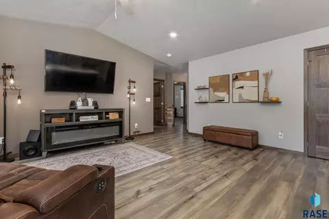 38 N 6th St, Baltic, SD 57003 photo 5