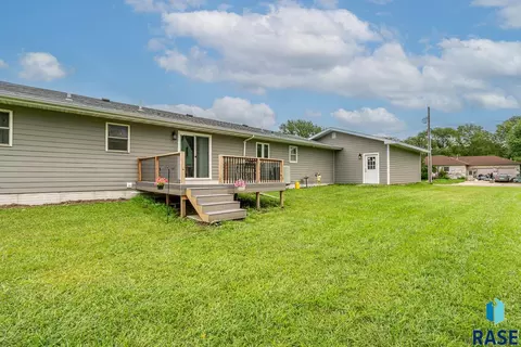 403 S Broadway St, Canton, SD 57013 photo 5