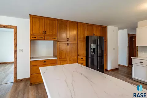 403 S Broadway St, Canton, SD 57013 photo 11