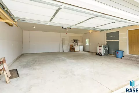403 S Broadway St, Canton, SD 57013 photo 25