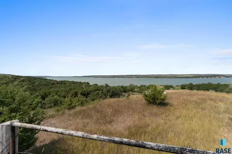 View/Area - 24269 State 50 Hwy, Chamberlain, SD 57325 photo 4 of 7