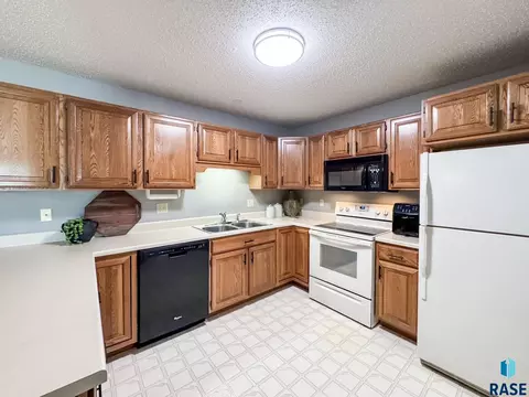 4601 S Oxbow Ave #203, Sioux Falls, SD 57106 photo 11