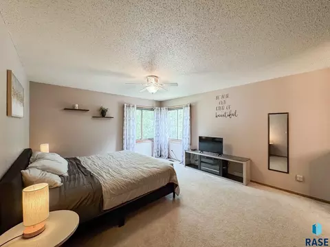 4601 S Oxbow Ave #203, Sioux Falls, SD 57106 photo 13