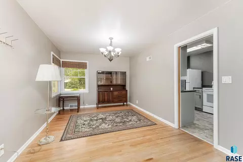 2309 S Phillips Ave, Sioux Falls, SD 57105 photo 4