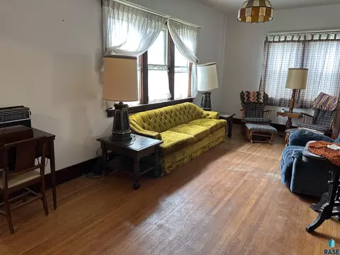 620 N Blanche Ave, Madison, SD 57042 photo 9