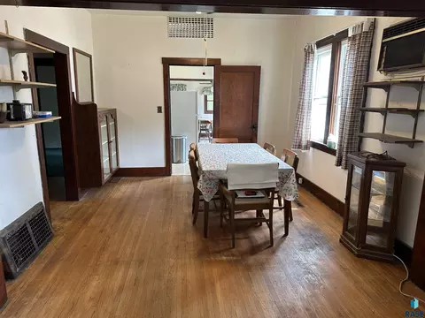 620 N Blanche Ave, Madison, SD 57042 photo 11
