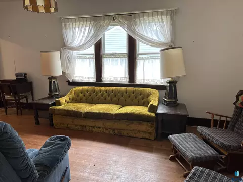 620 N Blanche Ave, Madison, SD 57042 photo 10