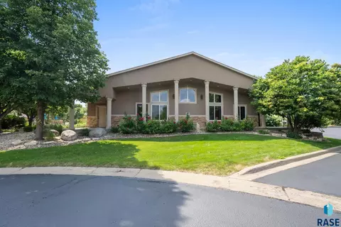 Exterior - 722 E 70th Pl #722, Sioux Falls, SD 57108 photo 23 of 25