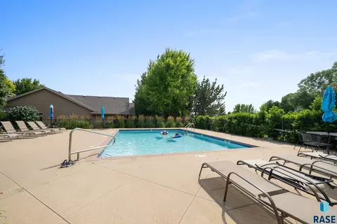 Exterior - 722 E 70th Pl #722, Sioux Falls, SD 57108 photo 20 of 25